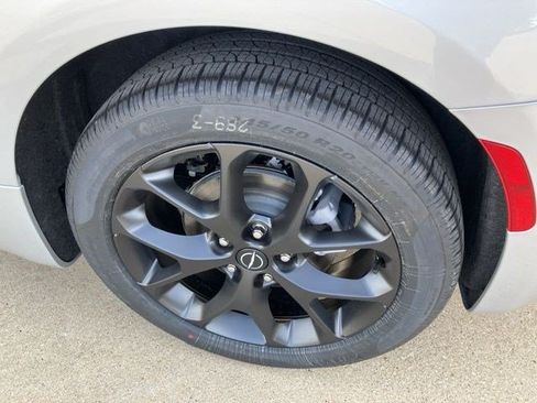 New 2026 Chrysler Pacifica Limited w/ S Appearance Package FWD image 35