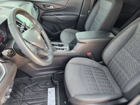 Certified 2024 Chevrolet Equinox LT FWD image 13