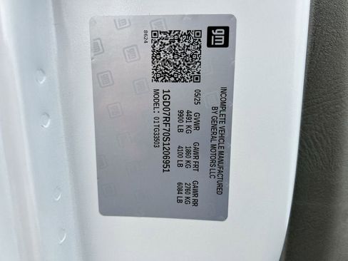 New 2025 GMC Savana 3500 w/ Power Convenience Package RWD image 77