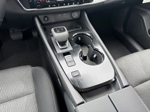 New 2026 Nissan Rogue SV FWD image 17
