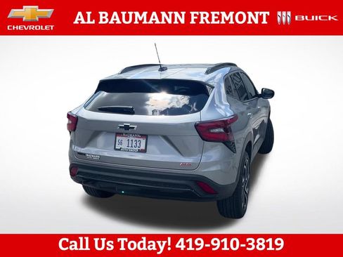 Used 2025 Chevrolet Trax RS w/ Driver Confidence Package FWD image 6