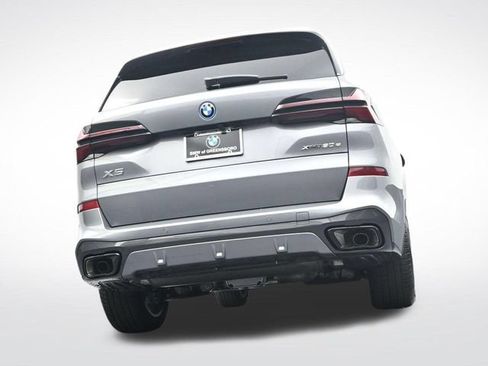 New 2026 BMW X5 xDrive50e w/ M Sport Package AWD/4WD image 33