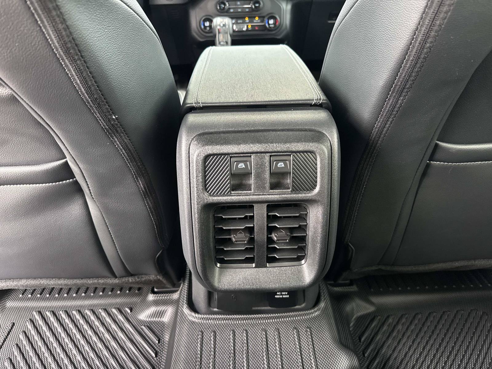 Used 2025 Ford Bronco Outer Banks AWD/4WD image 16