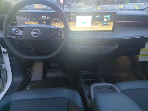 New 2026 Nissan Leaf Platinum+ w/ Cargo Package (Platinum+) image 13