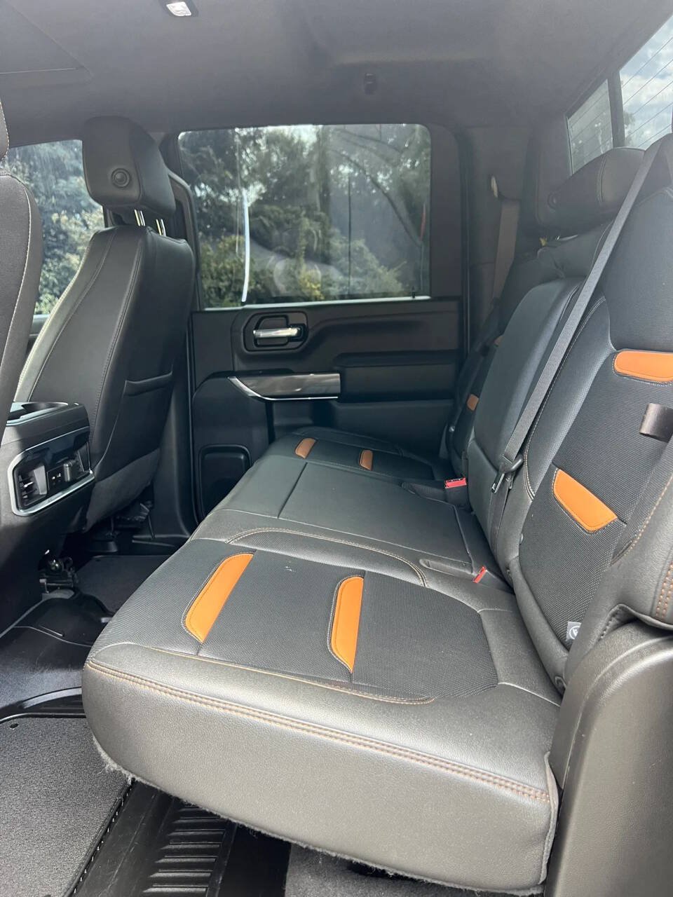 Used 2022 GMC Sierra 2500 AT4 w/ AT4 Premium Plus Package AWD/4WD image 21