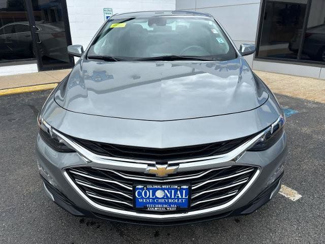 Used 2025 Chevrolet Malibu LT FWD image 2