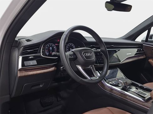 Certified 2025 Audi Q7 2.0T Premium Plus w/ Premium Plus Package image 16