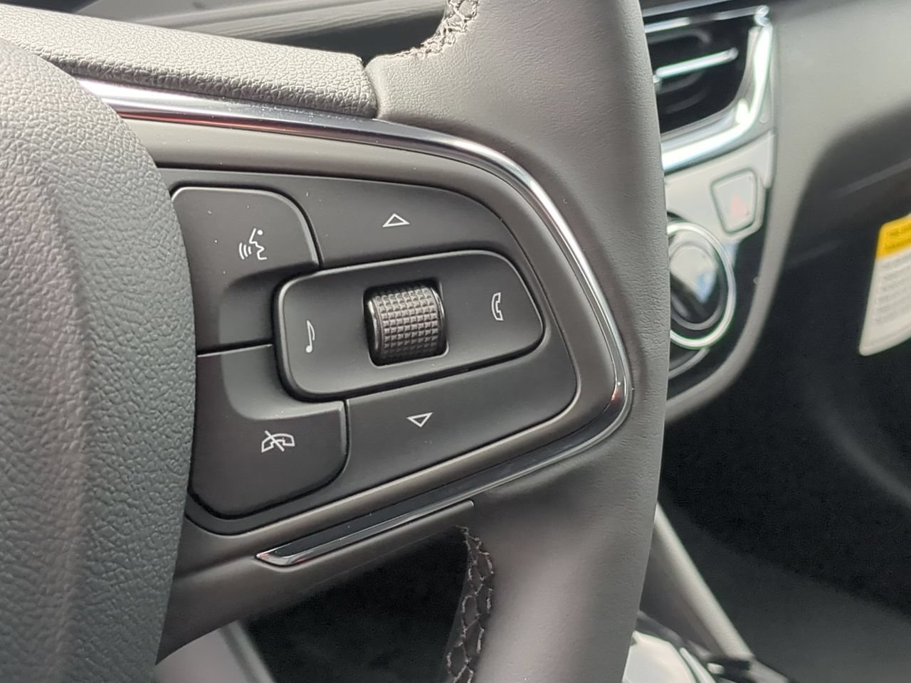 New 2026 Buick Envista Sport Touring w/ Convenience I Package FWD image 38