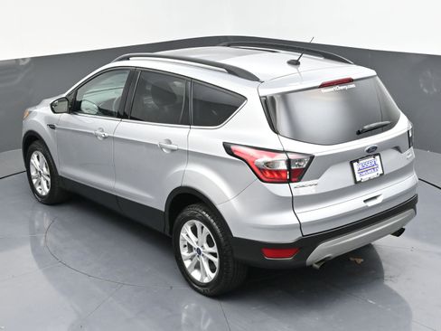 Used 2018 Ford Escape SE image 46