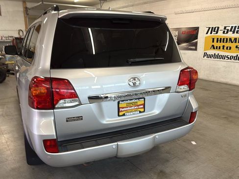 Used 2013 Toyota Land Cruiser AWD/4WD image 89