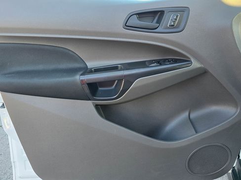 Used 2022 Ford Transit Connect XL image 9