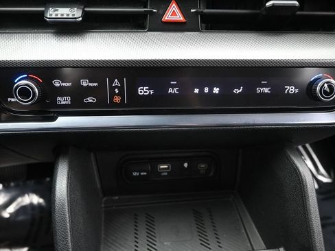 Certified 2024 Kia Sportage SX AWD/4WD image 32