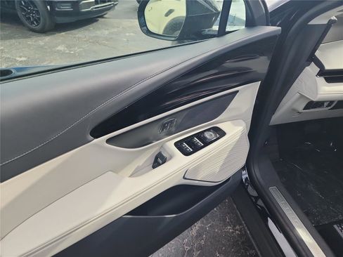 New 2026 Lincoln Nautilus Premier image 12