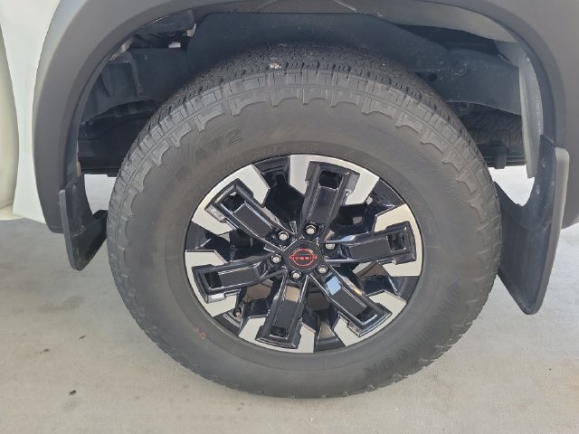 Used 2023 Nissan Frontier Pro-X w/ Pro Convenience Package RWD image 8