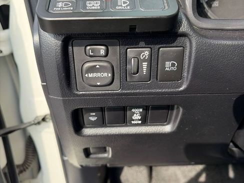 Used 2021 Toyota 4Runner Venture w/ Moonroof Package AWD/4WD image 21