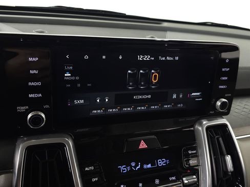 Used 2022 Kia Sorento SX Prestige image 23