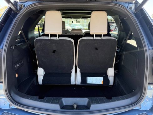 Used 2018 Ford Explorer Limited FWD image 12