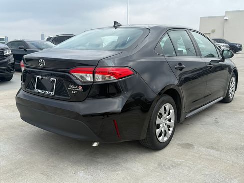 Used 2023 Toyota Corolla LE image 35