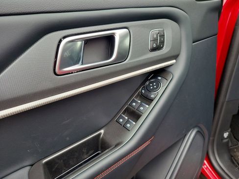 New 2026 Ford Explorer ST-Line w/ ST-Line Street Pack image 19