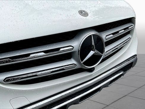Used 2021 Mercedes-Benz GLC 300 image 32