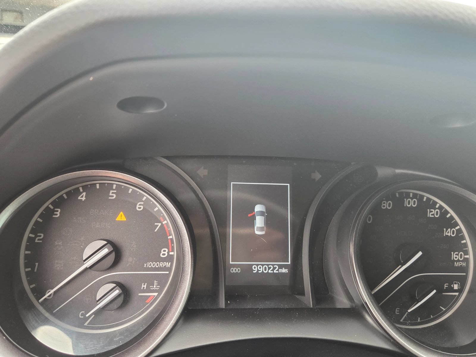 Used 2022 Toyota Camry SE FWD image 7