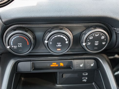 New 2026 MAZDA MX-5 Miata Club RWD image 13