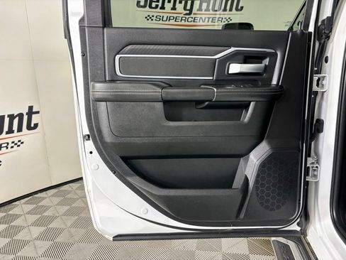 Used 2025 RAM 2500 Big Horn AWD/4WD image 21