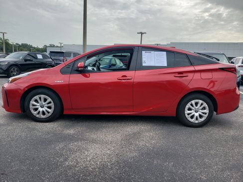 Used 2022 Toyota Prius LE FWD image 7