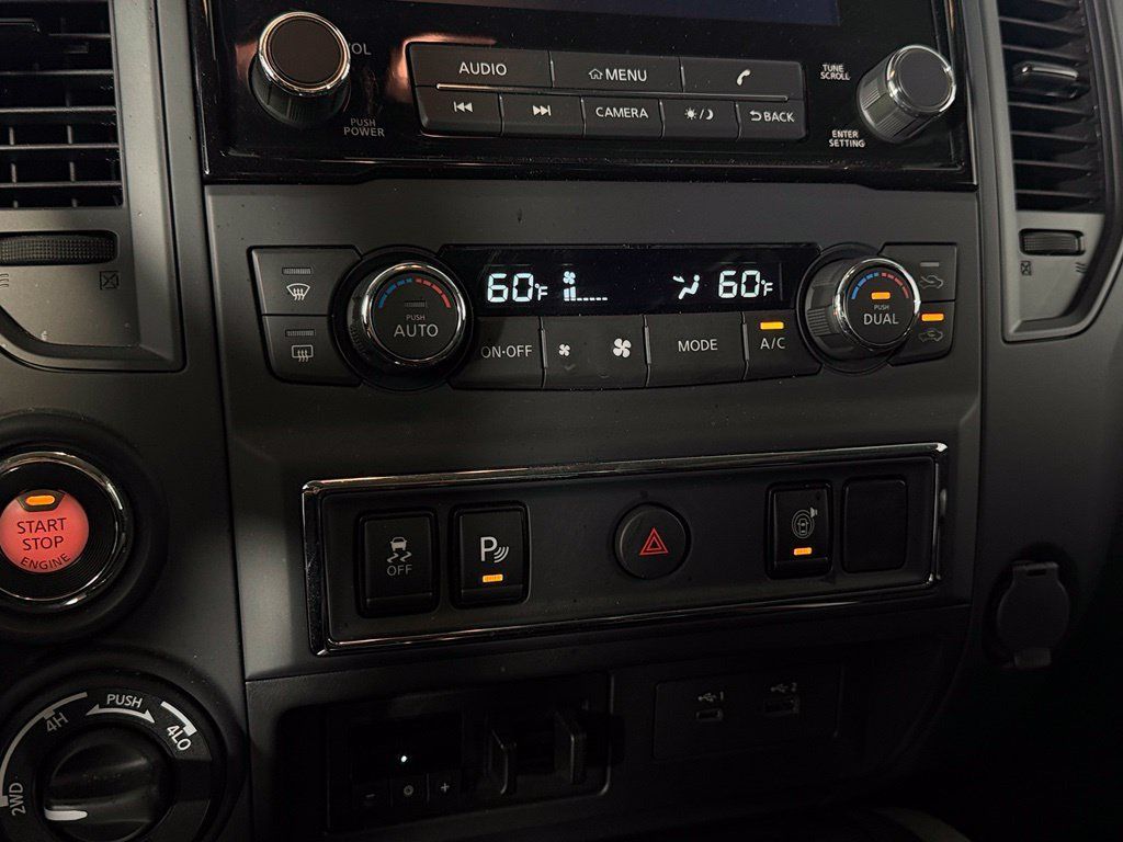 Used 2024 Nissan Titan SV w/ SV Convenience Package AWD/4WD image 20
