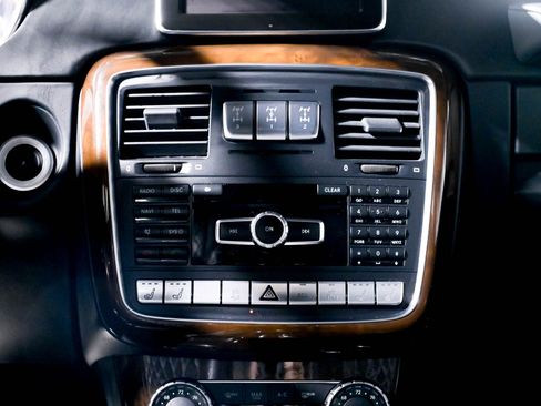 Used 2014 Mercedes-Benz G 63 AMG 4MATIC image 16