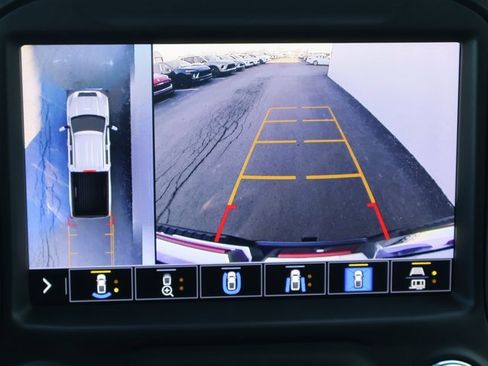 Used 2020 GMC Sierra 2500 AT4 w/ Technology Package image 25