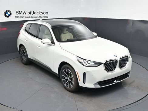 New 2026 BMW X3 xDrive30i w/ Premium Package AWD/4WD image 1