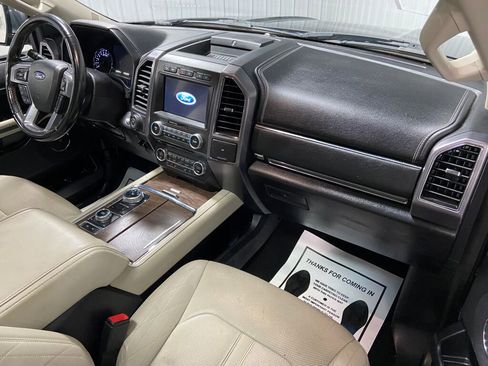Used 2018 Ford Expedition Max Platinum image 7