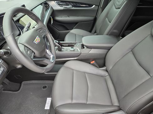 New 2025 Cadillac XT6 Premium Luxury w/ Technology Package image 9