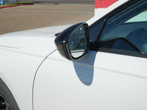 New 2025 Honda Accord SE image 11