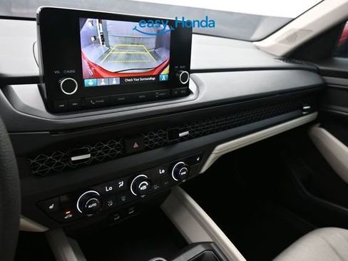 Used 2023 Honda Accord EX image 12