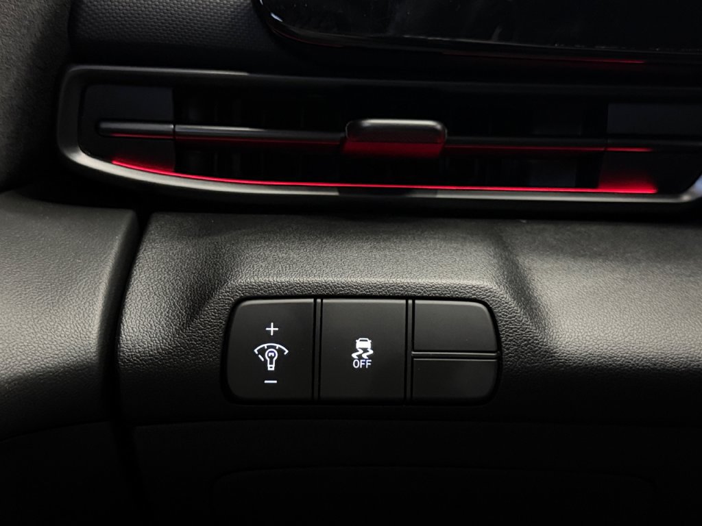 Used 2025 Hyundai Elantra N FWD image 23