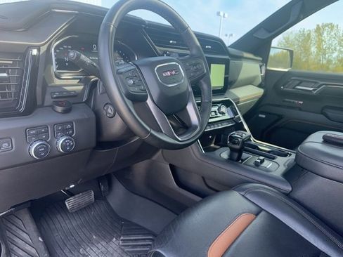 Used 2024 GMC Sierra 1500 AT4 w/ Technology Package image 13