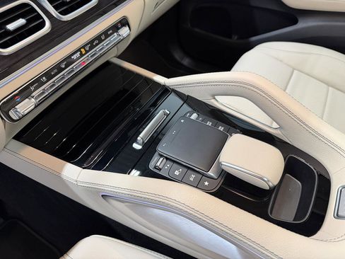 Used 2023 Mercedes-Benz GLE 450 4MATIC image 11