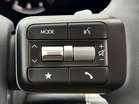 New 2026 Hyundai Santa Fe SE image 32