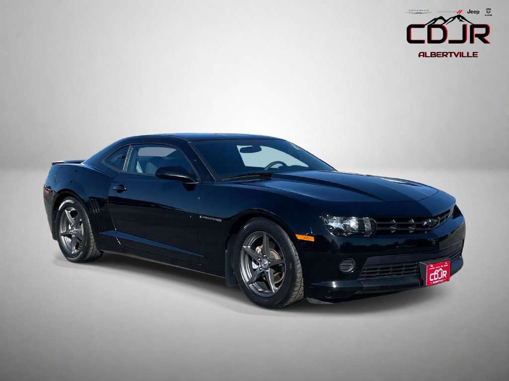 Used 2015 Chevrolet Camaro LS RWD image 1