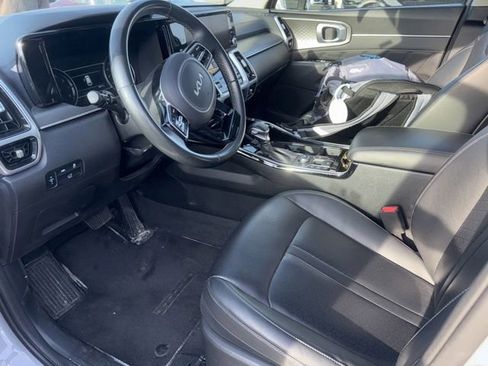 Certified 2022 Kia Sorento SX FWD image 11