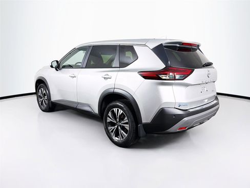 Used 2023 Nissan Rogue SV AWD/4WD image 5