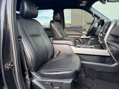 Used 2015 Ford F150 Lariat w/ Equipment Group 502A Luxury AWD/4WD image 31