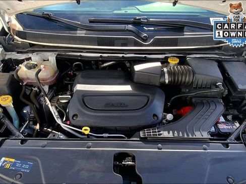Used 2022 Chrysler Pacifica Touring-L FWD image 10