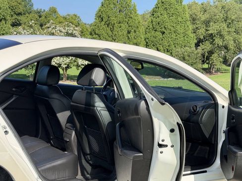 Used 2008 Pontiac G6 GT w/ Premium Package FWD image 24