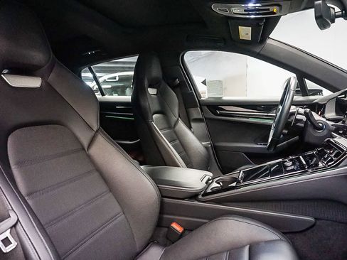 Certified 2024 Porsche Panamera 4 AWD/4WD image 17