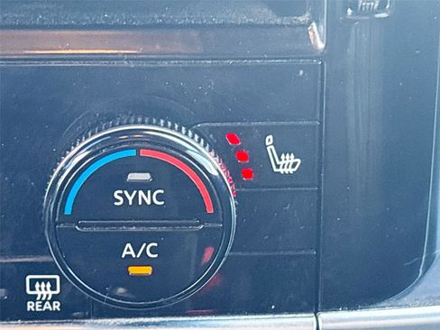 Used 2021 Nissan Rogue Platinum image 23