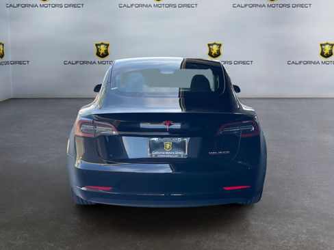 Used 2020 Tesla Model 3 Performance image 4