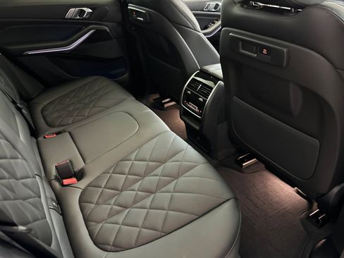 Used 2023 BMW X5 xDrive45e w/ Climate Comfort Package AWD/4WD image 30